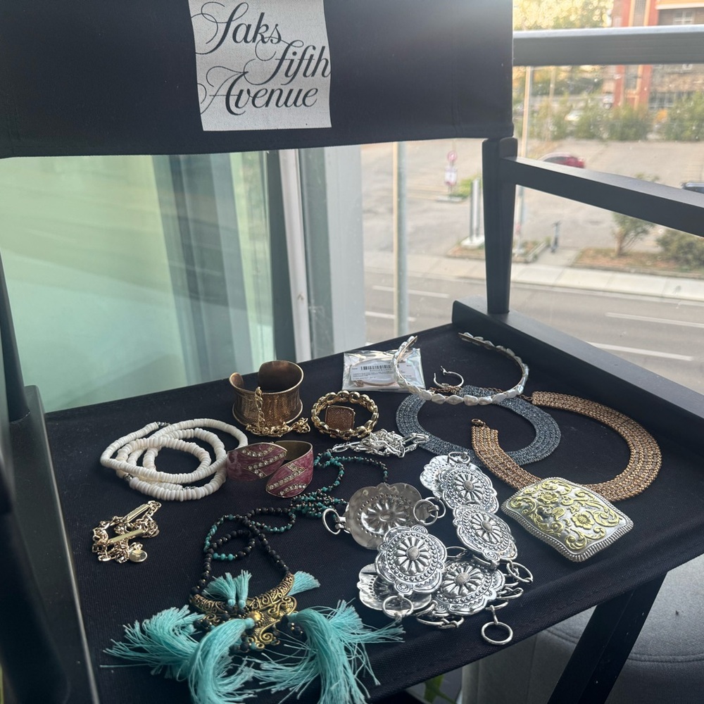 LOT OF JEWELRY!!!! Mint shape!!!!